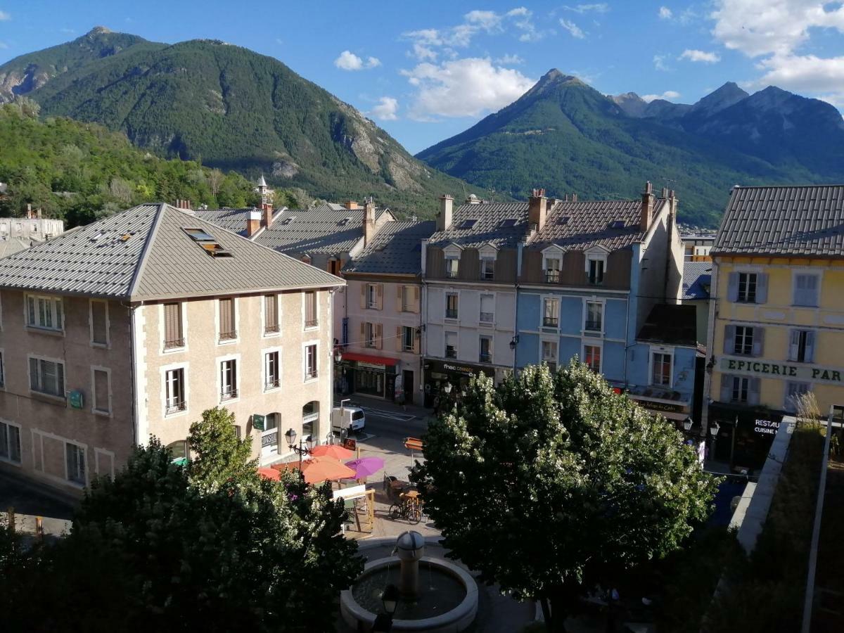 Appartement 4 Personnes A 500M Des Telecabines Briançon Extérieur photo